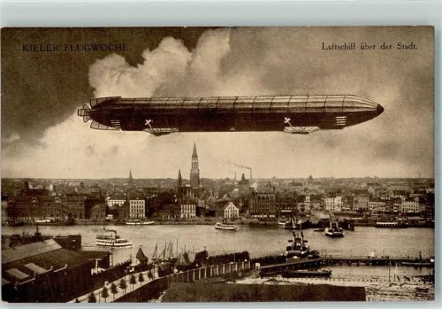 Kiel Flugwoche Luftschiff Zeppelin über der Stadt AK