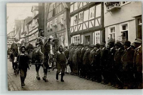 Mengeringhausen Festzug Ritter Ritterrüstung Fachwerkhäuser Ort lt. Stempel