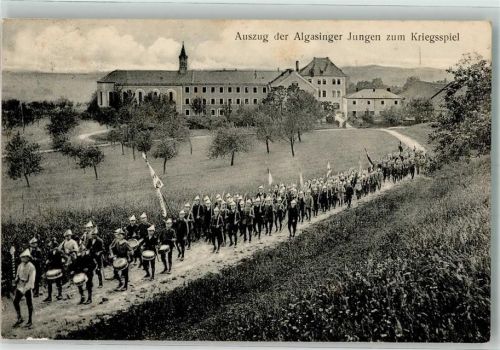 84405 W8251 Algasing 1917 Foto AK Auszug der Algasinger Jungen zum Kriegsspiel Trommler