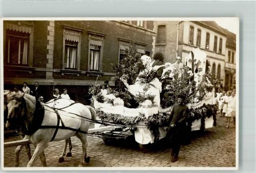 Schkeuditz Festzug Festwagen Schneemann Ort lt. Fotograf