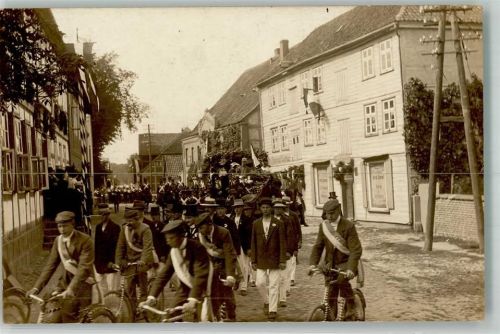 29389 W3123 Bodenteich Foto AK Festzug Festwagen Radfahrer Ort handschriftlich