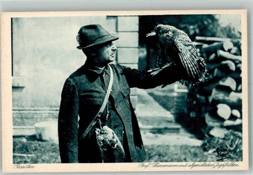 Rybatschi Prof. Thiemann mit Jagdfalken Kurische Nehrung