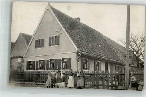 86444 W8901 Affing Privatfoto AK Bauernhaus Bauernfamilie Ort handschriftlich