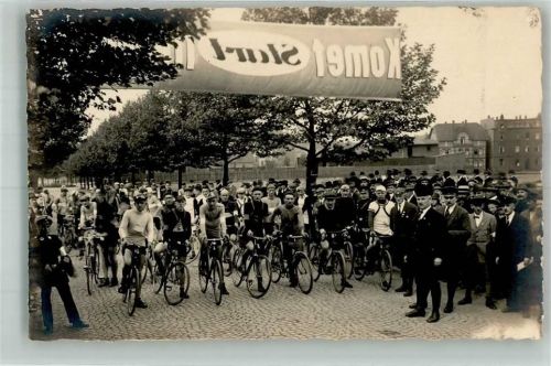 Wittlich Radrennen Startlinie Radrennfahrer Werbung Komet Ort handschriftlich