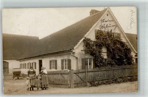 86551 W8890 Aichach a d Paar 1912 Privatfoto AK Bauernhof Bäuerinnen mit Kinder Ort lt. Stempel