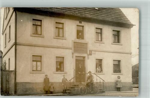 97353 W8714 Wiesentheid Privatfoto AK Wohnhaus Fahrrad Ort lt. Stempel