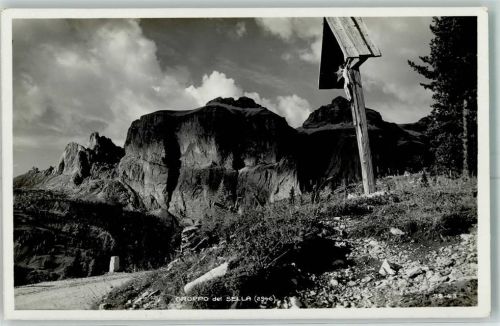 Sellajoch Wegkreuz
