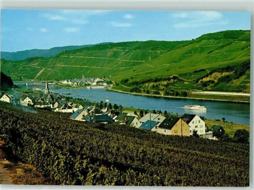St. Aldegund Rückseite mit Abschürfungen bzw Kleberesten