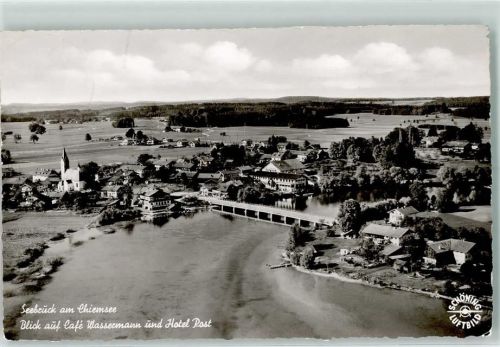 83358 W8221 Seebruck , Chiemsee - Fliegeraufnahme Blick auf Café Wassermann und Hotel Post Rückseite mit Abschürfungen bzw Kleberesten