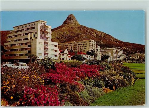 Kapstadt Lions Head Cape viewed from the lawns at Sea Point Leeukop