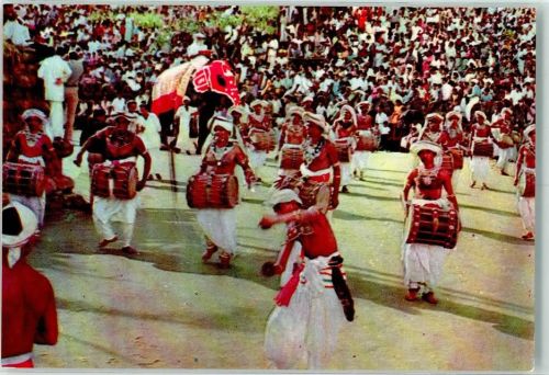 1965 Kandy Esala Perahera - Volkstypen