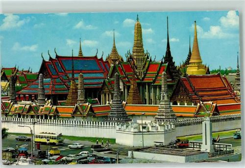 Bangkok The Emerald Buddha Temple Wat Phra Keo