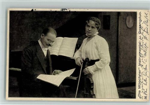 1917 Die Münchner Instrumental- u. Gesangsduo mit Geige und Klavier