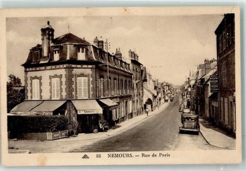 Nemours Rue de Paris Oldtimer