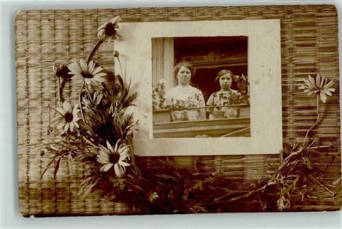 Mutter und Kind auf dem Balkon - Atelier Hohenstaufen Berlin Fotomontage Privatfoto AK
