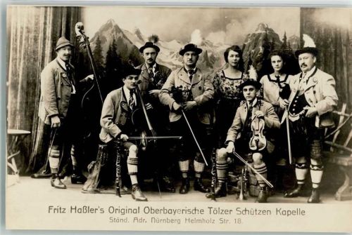 Haßlers Tölzer Schützen Kapelle Tracht