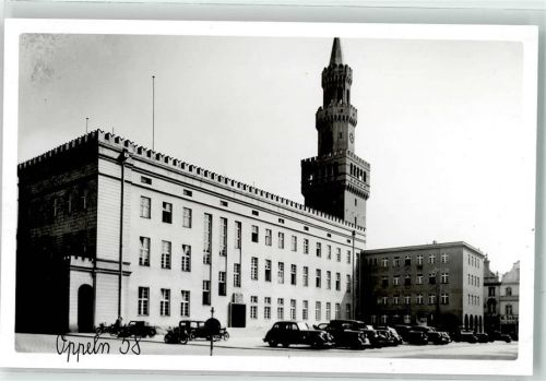 Oppeln Rathaus Oldtimer