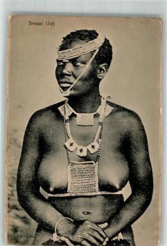 Junge barbusige Frau aus dem Swaziland