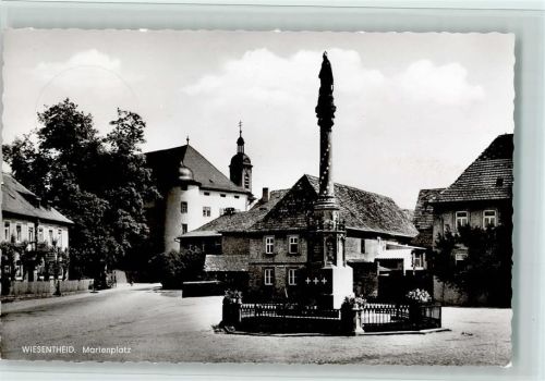 97353 W8714 Wiesentheid - Marienplatz Denkmal