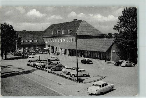 Nienburg Bahnhof Autos