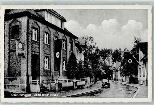 Ober-Ramstadt adolf Hitler Str. Vereinsbank Hakenkreuzfahnen an den Häusern AK WK II WK II WK II