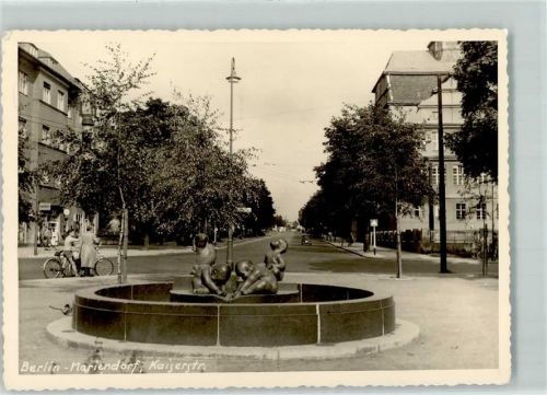 Mariendorf Kaiserstraße Brunnen Fahrrad