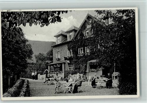 Glashütte 1936 Privat Pension Lessmann, Gäste sitzen draußen, AK Hotel Stempel
