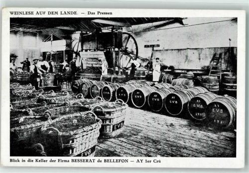 Ay Blick in den Keller der Firma Besserat de Bellefon Weintraubenpresse