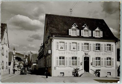 Auggen Gasthaus zur Krone Auto Kirche Emailleschild Mann Stock