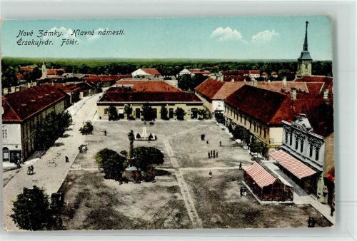 Nové Zámky Neuhäusl - Klavne namesti