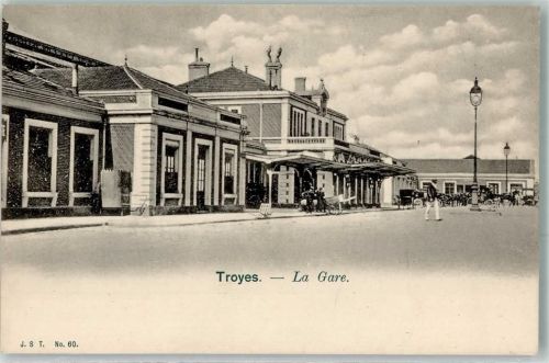 10000 Troyes - La Gare Kutsche Laterne