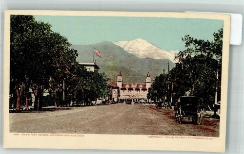 Colorado Springs Pike´s Peak Avenue