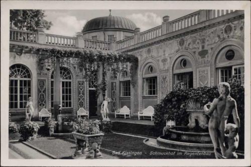 um 1930/40 Bad Kissingen, Schmuckhof im Regentenbau,Weltz Ansichtskarten-Verlag AKU1
