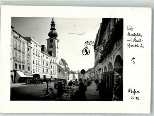 Wels Marktszene Stadtplatz LKW Stadtpfarrkirche