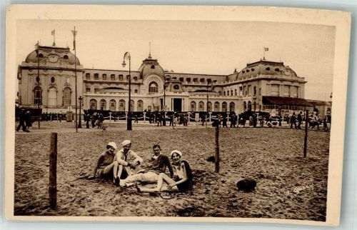 Trouville Schwimmbad Strandszene Nomandie