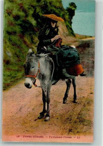 Tracht Corses Strickende Frau
