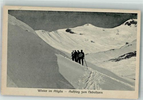 Nebelhorn Gipfelhütte 1922 Bergsteiger im Schnee beim Aufstieg zum Nebelhorn Fotograf Pfleghaar Hüttenstempel