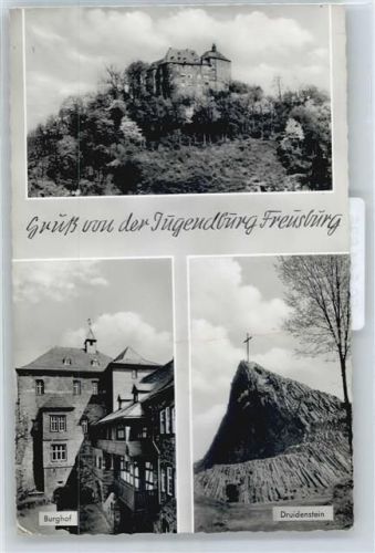 57548 W5242 Freusburg - Jugendburg Freusburg, Burghof, Druidenstein
