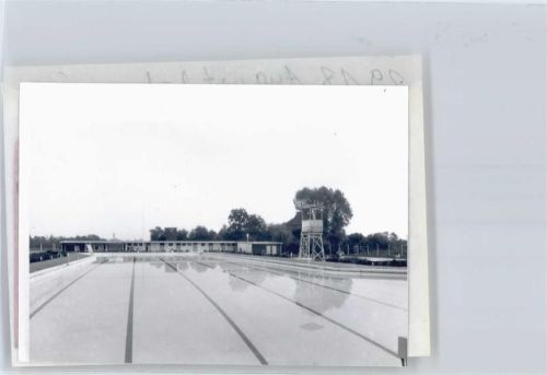 Augustfehn Foto mit Negativ, Schwimmbad