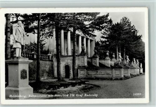Kleinwetzdorf Ruhmeshalle Standbild FM Graf Radetzky Heldenberg