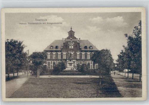 Saarlouis höhere Töchterschule Kriegerdenkmal