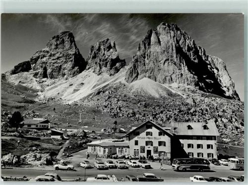 Sellajoch Dolomiti Passo Sella Sellajochhaus Langkofelgruppe