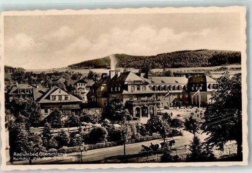Oberschlema Kurhaus mit dem Gleesberg