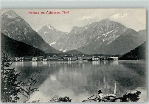 Pertisau Achensee Ruderboot Tracht Fahne