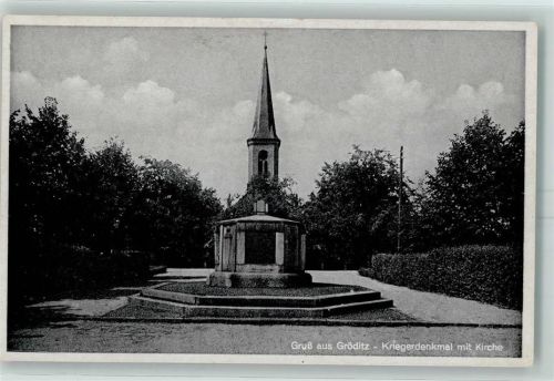 Gröditz Kriegerdenkmal Kirche