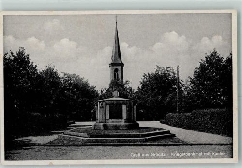 Gröditz Kriegerdenkmal Kirche
