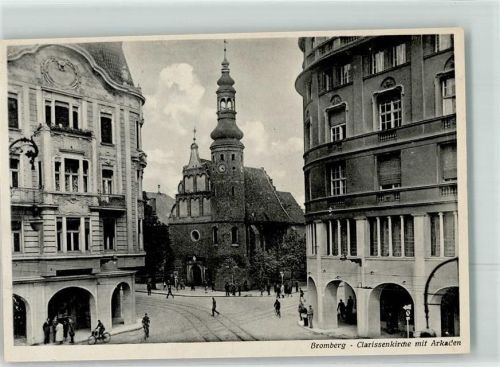 Bromberg Clarissenkirche mit Arkaden Fahrrad