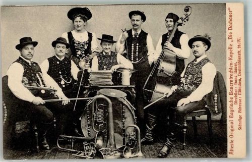 1910 - 1920 Musikgruppe Tracht Blasdinstrumente Cello Geige