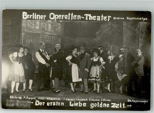 Berlin Mitte Berliner Operetten Theater Der ersten Liebe goldne Zeit Szene