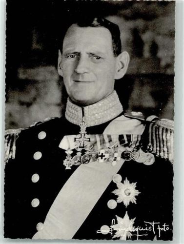 1959 König Frederik in Uniform und Orden